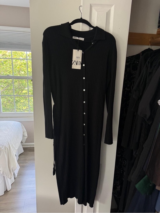 Zara Dresses & Skirts - Zara Black Ribbed Midi Shirt Dress
